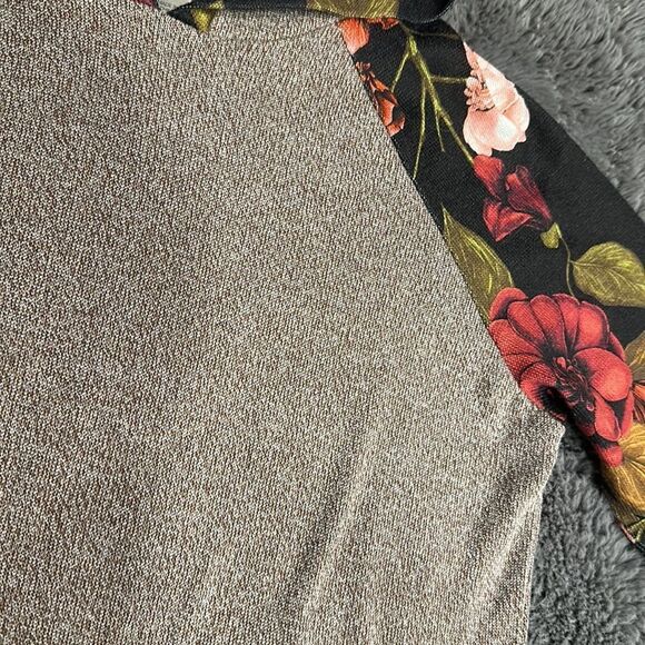 EUC-CHRISTOPHER BANKS FLORAL BLOCK TOP - Picture 5 of 13